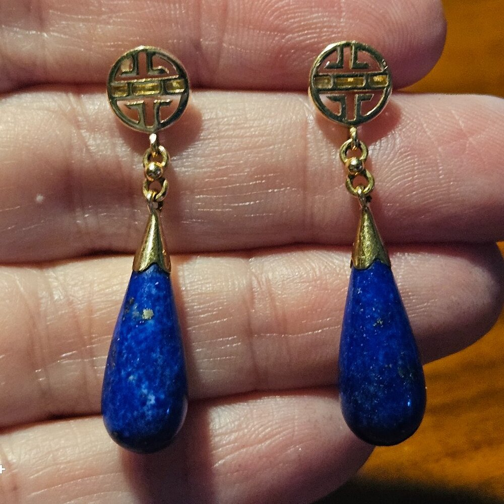 RARE VINTAGE GUMPS 14K CARVED LAPIS LAZULI PEAR TEARDROP CHINESE SHOU EARRINGS